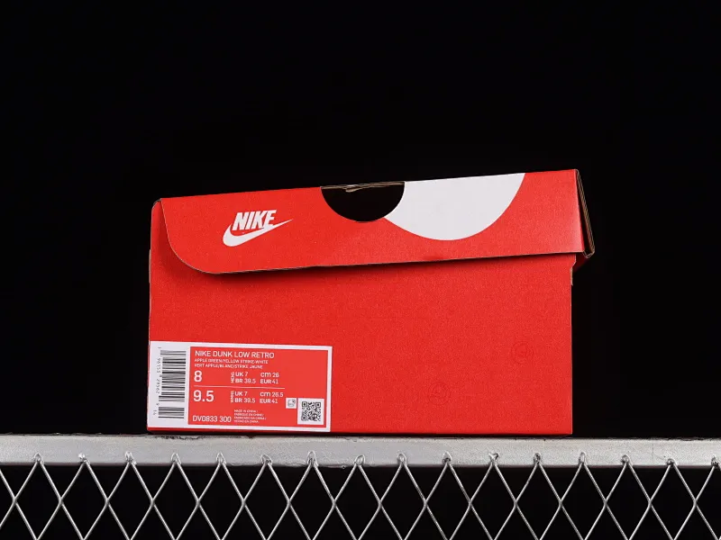 All categories Nk SB Dunk series Nk SB Dunk Low low-top sneakers C version Nk SB Dunk Low "Reverse Brazil" Passionate Samba Brazil SB low-top sports and leisure sneakers DV0833-300